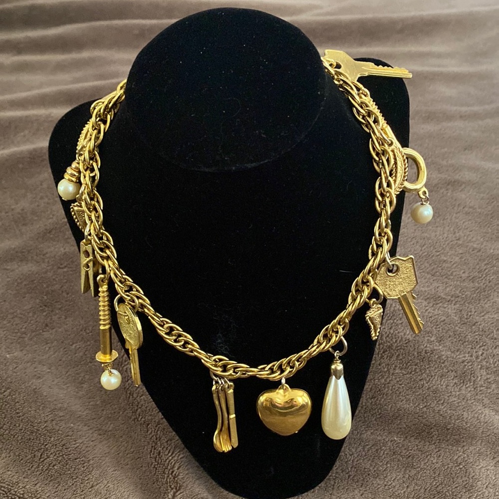 Vintage 1980s Rare Moschino Redwall 15 iconic brand gold charm necklace